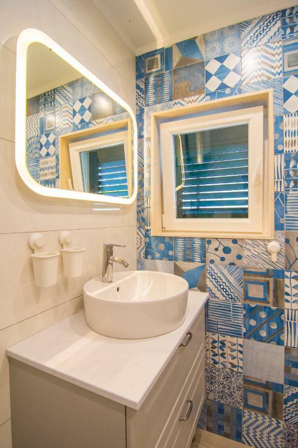 Apartments Pina Μπολ Εξωτερικό φωτογραφία