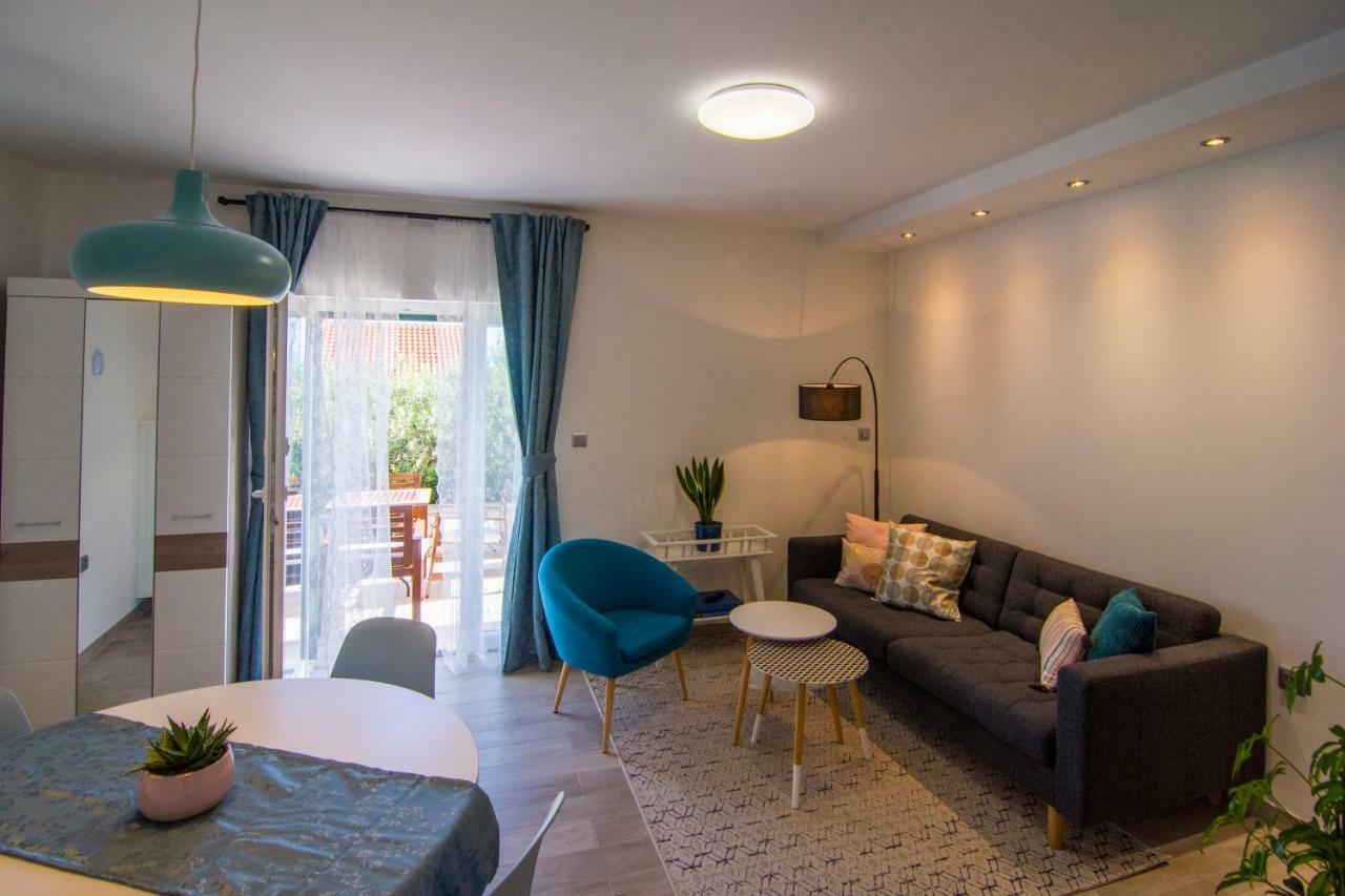 Apartments Pina Μπολ Εξωτερικό φωτογραφία