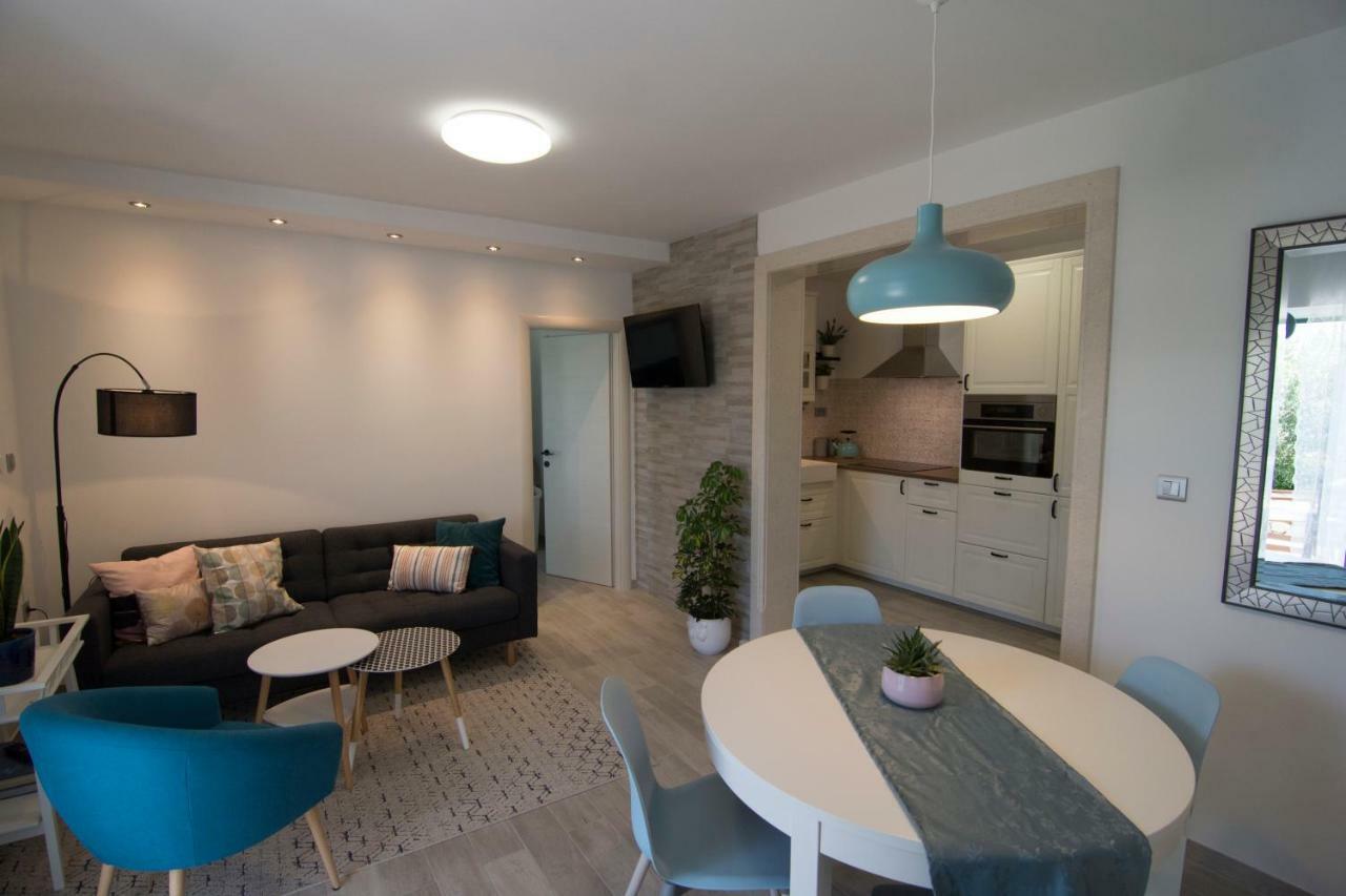 Apartments Pina Μπολ Εξωτερικό φωτογραφία