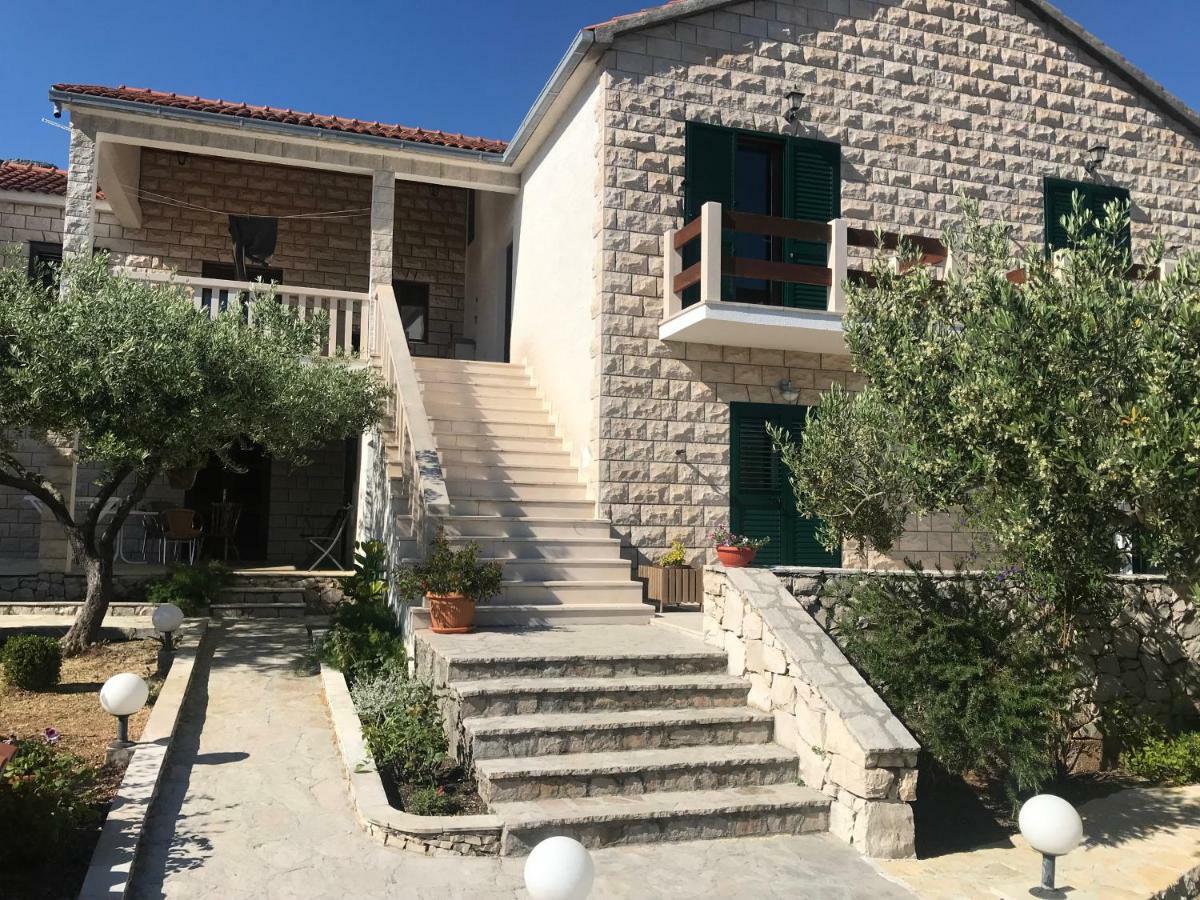 Apartments Pina Μπολ Εξωτερικό φωτογραφία