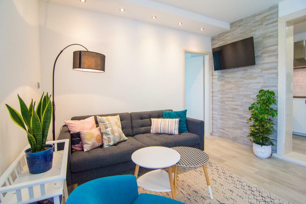 Apartments Pina Μπολ Εξωτερικό φωτογραφία